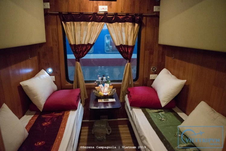 Fanxipan Express train Hanoi to Sapa (Lao Cai) - Shared service