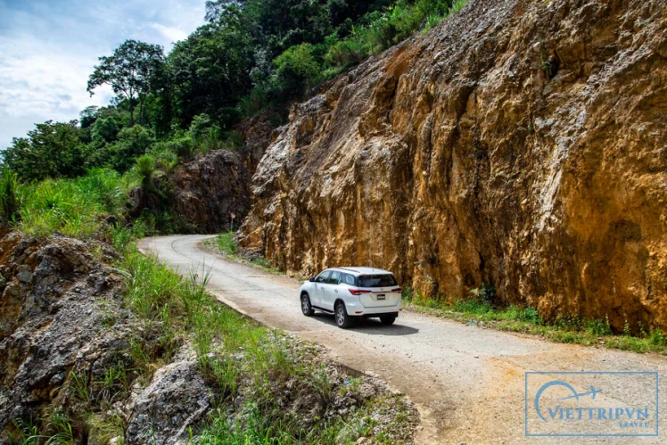 Hanoi city / Airport to Mai Chau private car (Days car charter) image 2