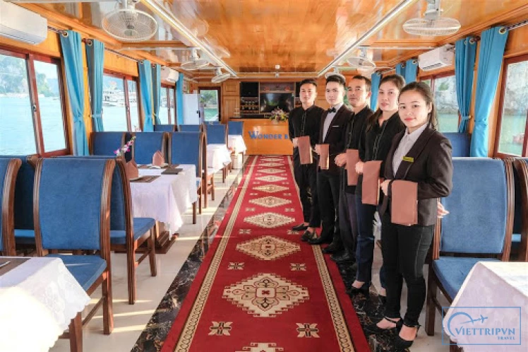 Wonder Bay Luxury Cruise Halong Bay 1 Day Trip image 1
