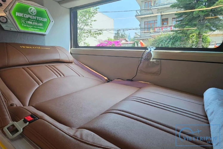 HK Open Tour: Sapa - Ninh Binh Sleeper Cabin Bus image 1