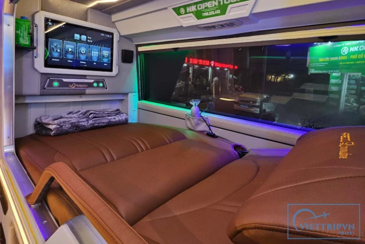 HK Open Tour: Sapa - Ninh Binh Sleeper Cabin Bus image 7