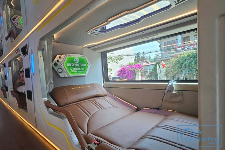 HK Open Tour: Hanoi to Da Nang VIP Cabin Bus image 2