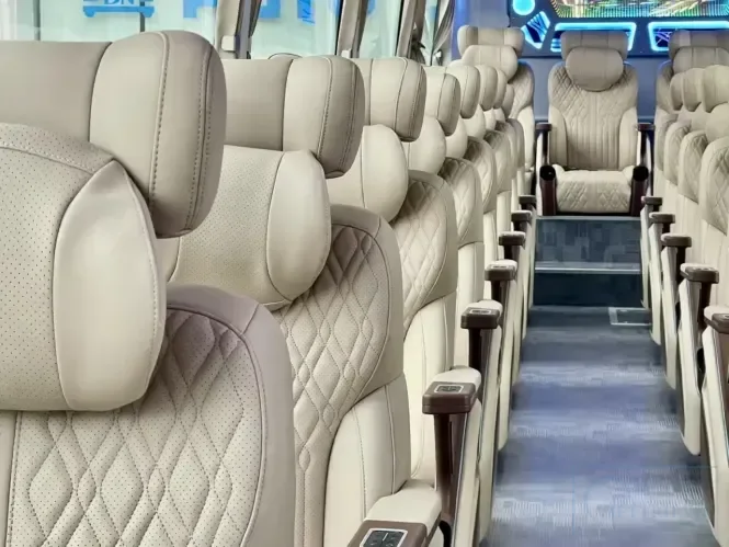 G8 Limousine: Da Nang to Hoi An image 4