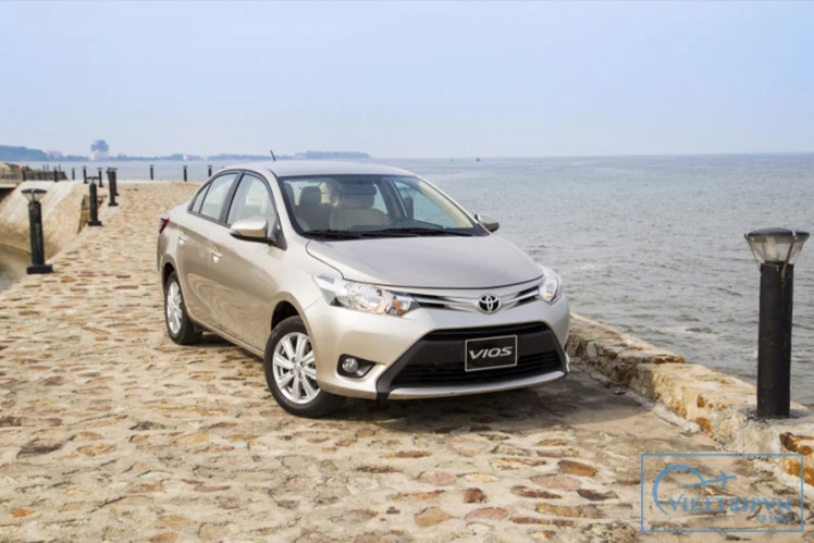Hanoi Airport to Sapa by Private Car
