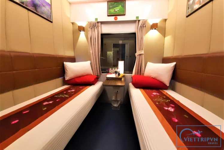 Lotus train from Hue to Hanoi