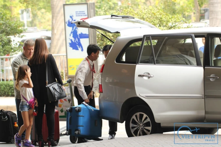 Sapa to Hanoi city / Airport by private car image 5