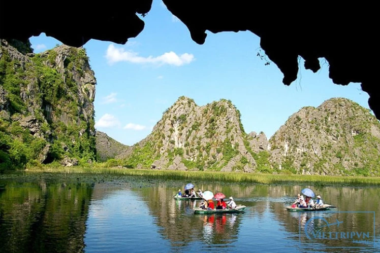 Bai Dinh Trang An day tour image 4