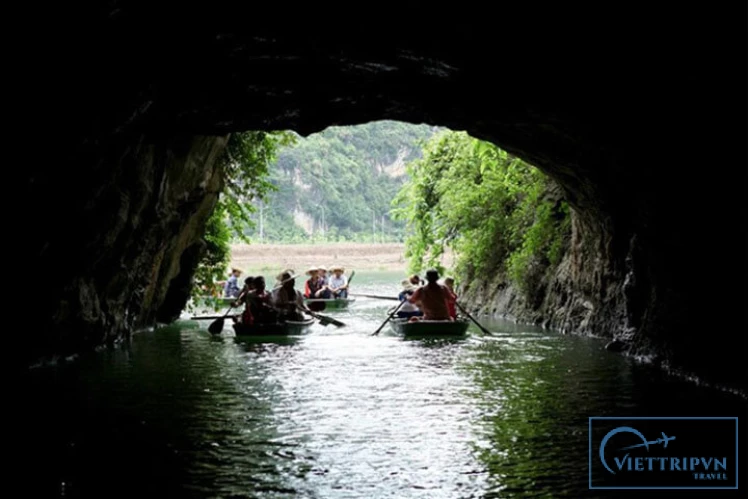 Bai Dinh Trang An day tour image 5